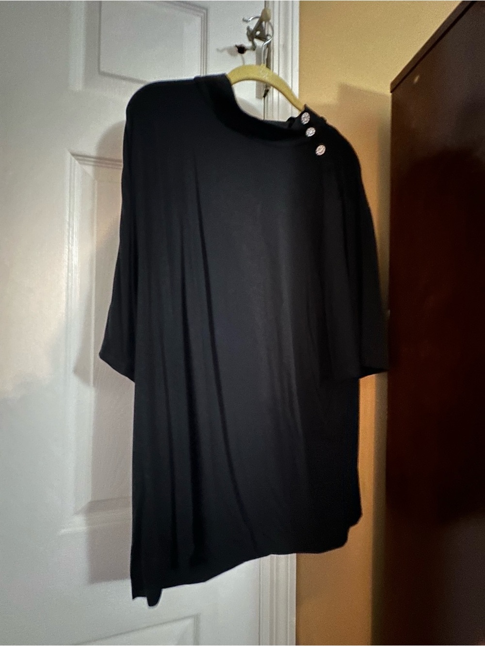 Talbots Black Short-Sleeve Top with Shoulder Buttons